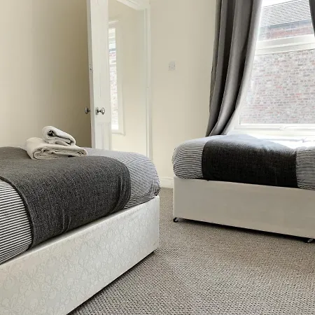 Park Crescent - Quaint Victorian Home With Free Parking Tatil Evi