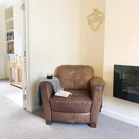 Park Crescent - Quaint Victorian Home With Free Parking * York