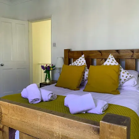 Park Crescent - Quaint Victorian Home With Free Parking Tatil Evi *