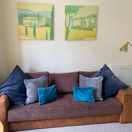Casa vacanze Park Crescent - Quaint Victorian With Free Parking *
