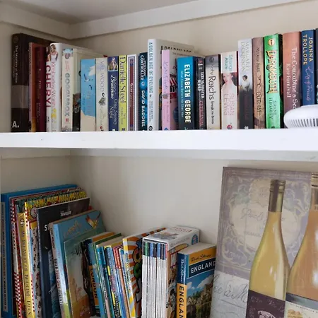 Park Crescent - Quaint Victorian Home With Free Parking Casa de Férias York