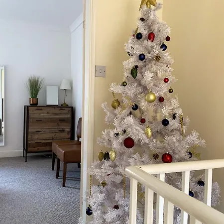 Park Crescent - Quaint Victorian Home With Free Parking Casa de Férias *