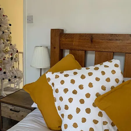 Park Crescent - Quaint Victorian Home With Free Parking * York