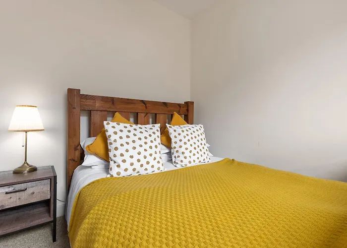 Park Crescent - Quaint Victorian With Free Parking Holiday home York