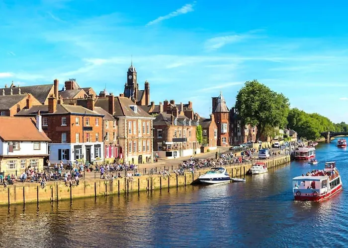 Park Crescent - Quaint Victorian With Free Parking Holiday home