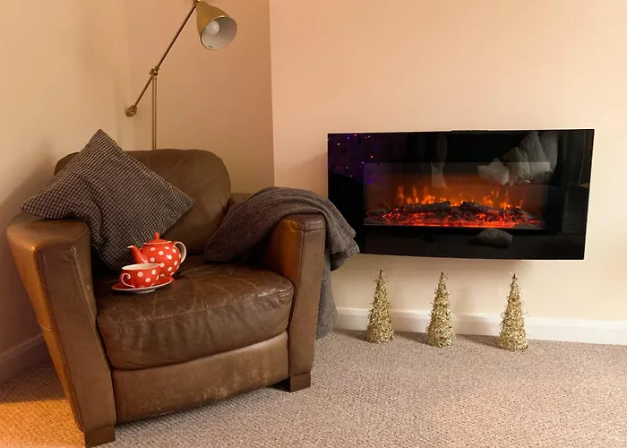 Park Crescent - Quaint Victorian With Free Parking