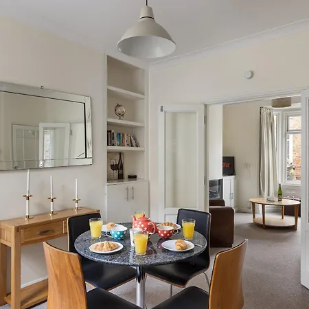 펜션 Park Crescent - Quaint Victorian With Free Parking 요크