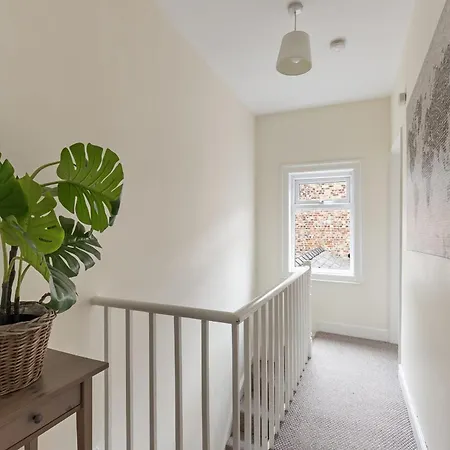 度假居 Park Crescent - Quaint Victorian With Free Parking 约克