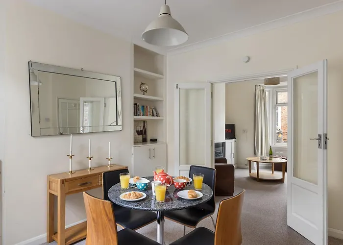 펜션 Park Crescent - Quaint Victorian With Free Parking 요크
